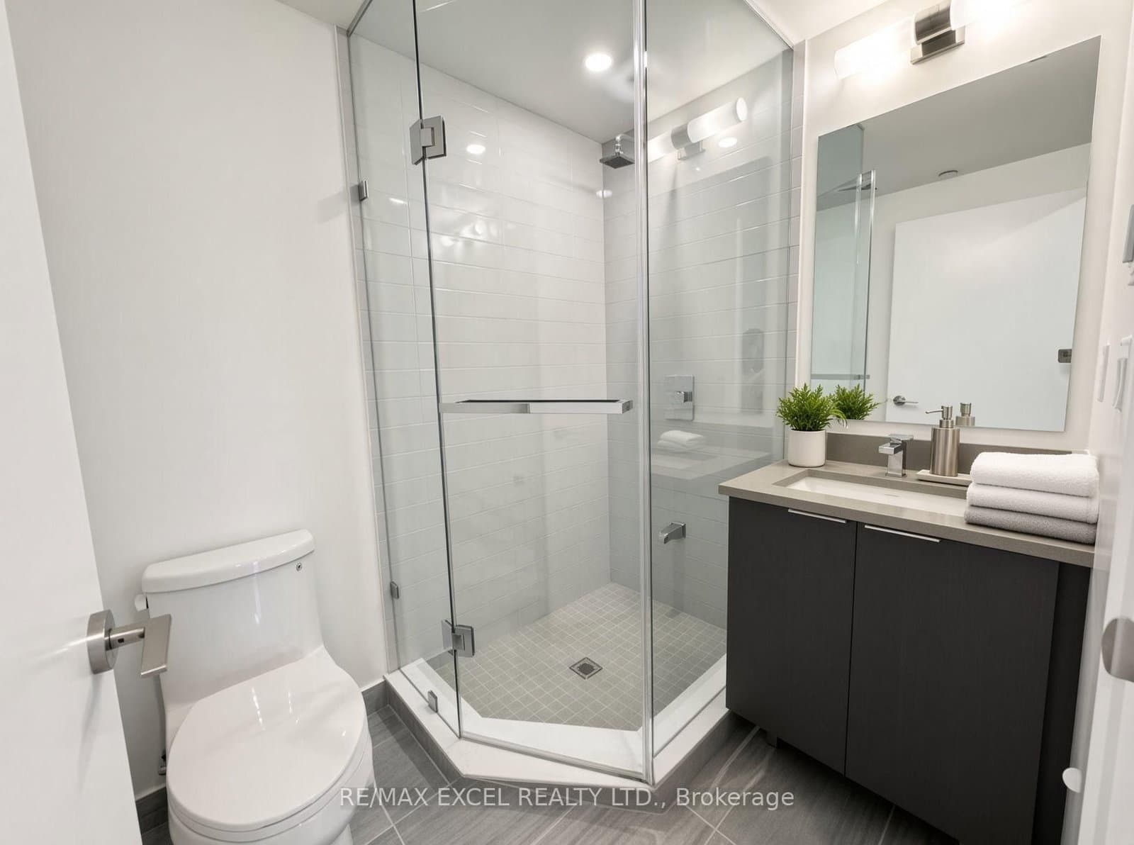 2031 Kennedy Road, Unit 3221 thumbnail 5