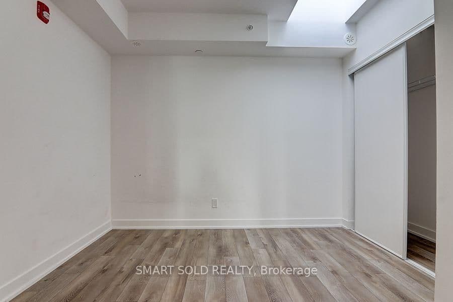2100 Bridletowne Circle, Unit 306 thumbnail 10