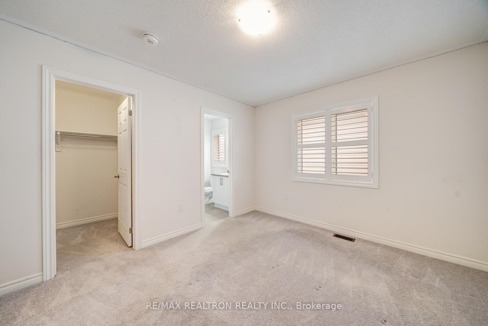 295 Northglen Boulevard thumbnail 29