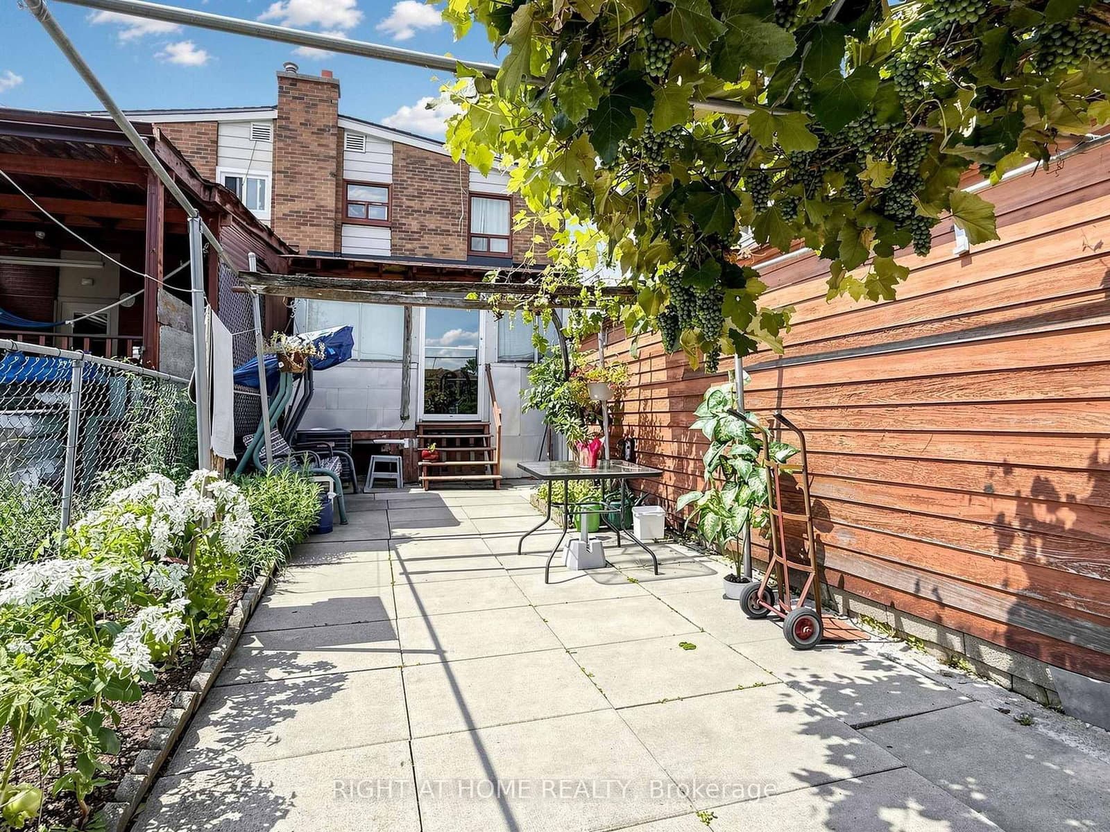 771 Birchmount Road thumbnail 19
