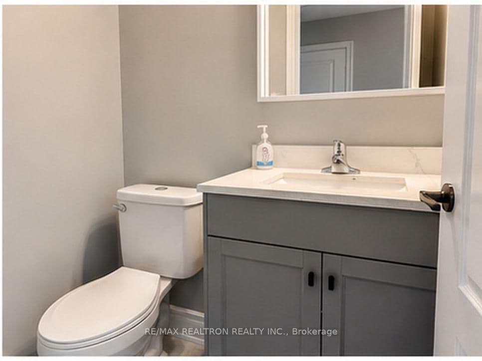 11 North Bonnington Avenue, Unit (Main Fl & 2nd Fl) thumbnail 6
