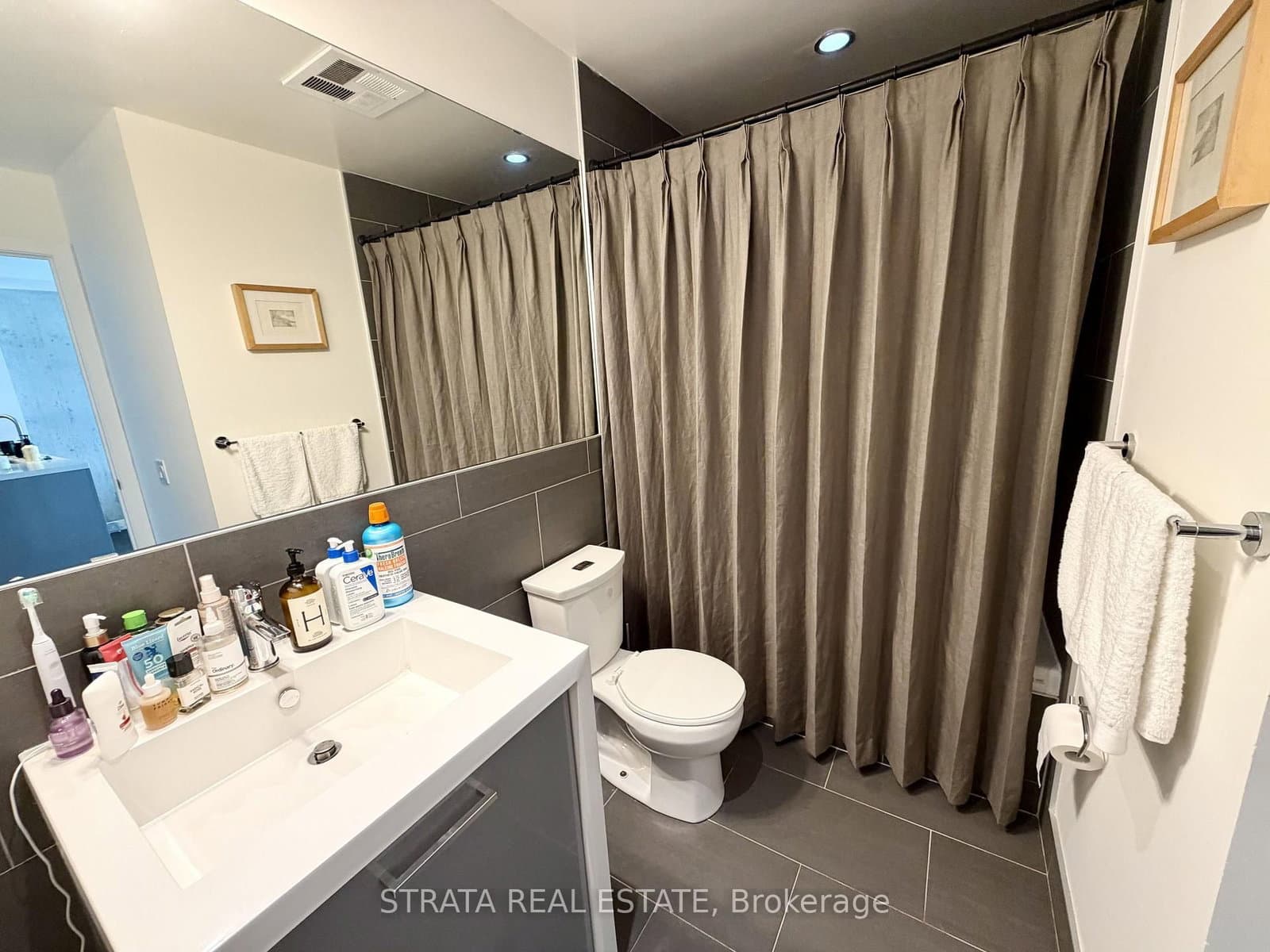 1201 Dundas Street E, Unit 606 thumbnail 12