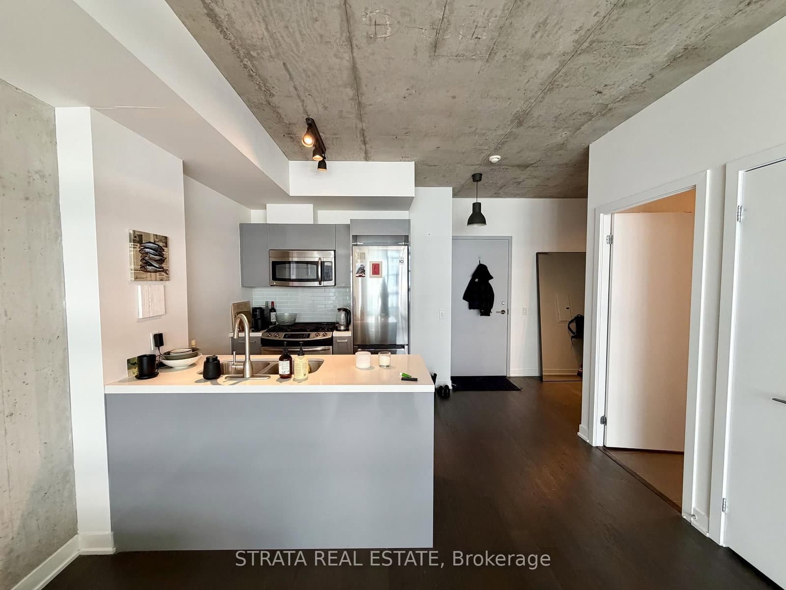 1201 Dundas Street E, Unit 606 thumbnail 3