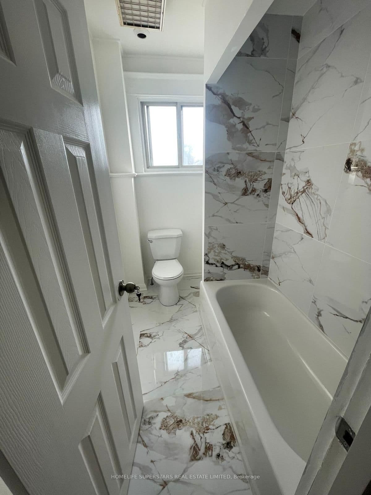 679 Danforth Avenue thumbnail 14