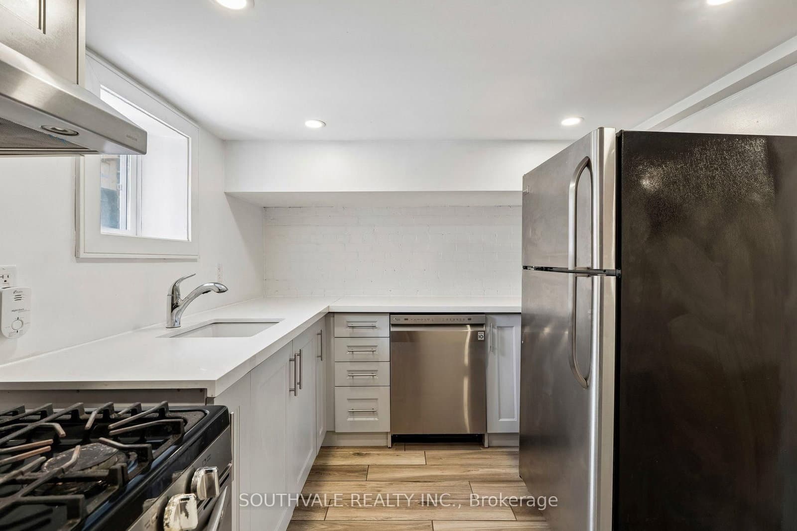 485 Strathmore Boulevard thumbnail 40