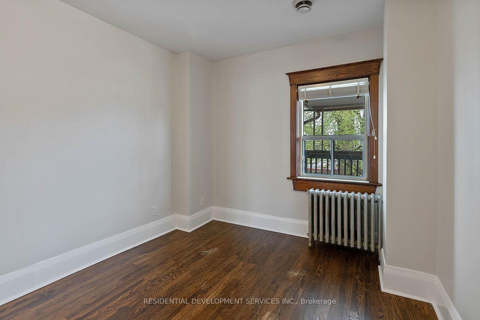 363 Strathmore Boulevard thumbnail 22