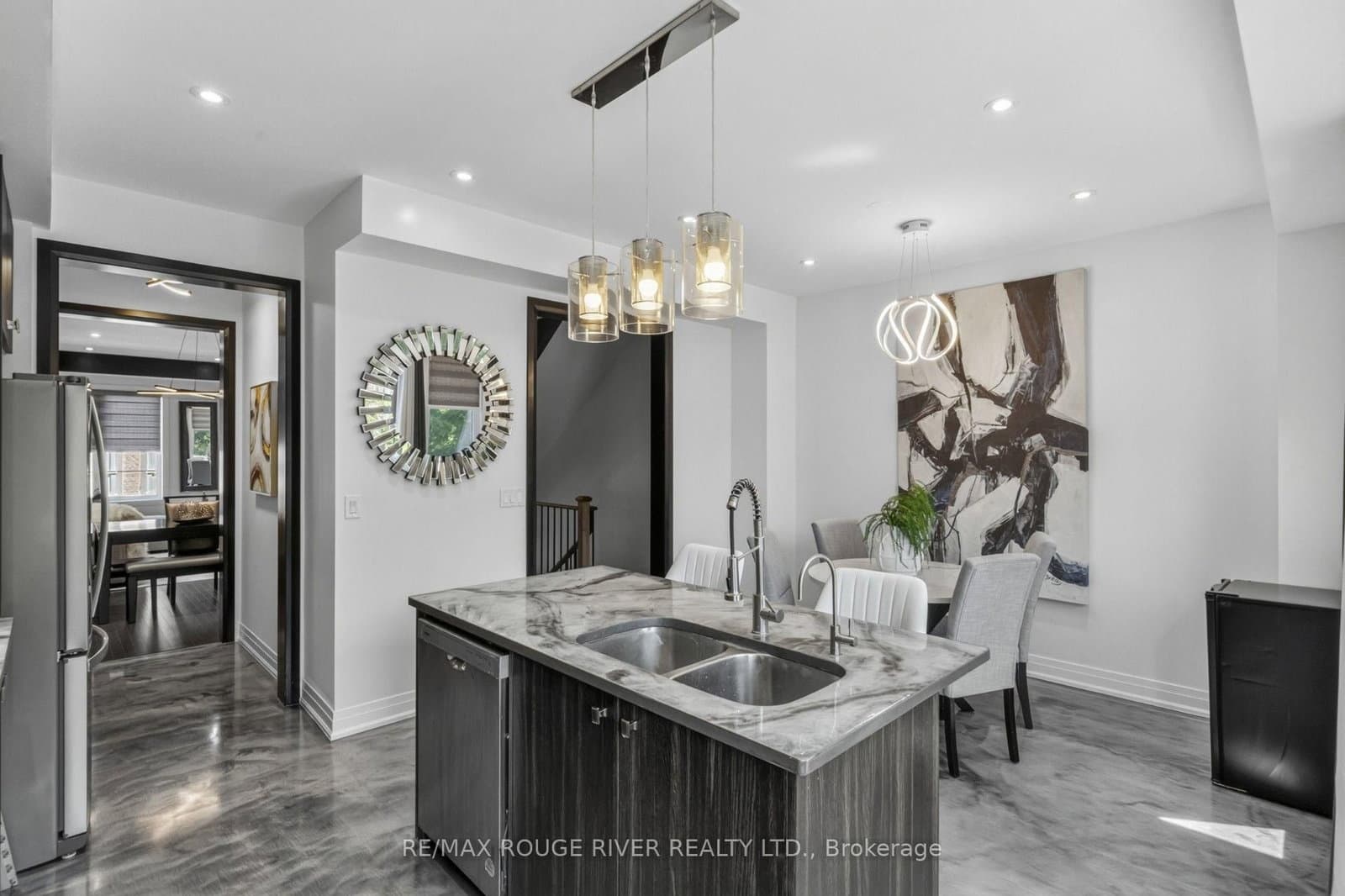 24 Waterside Way thumbnail 16