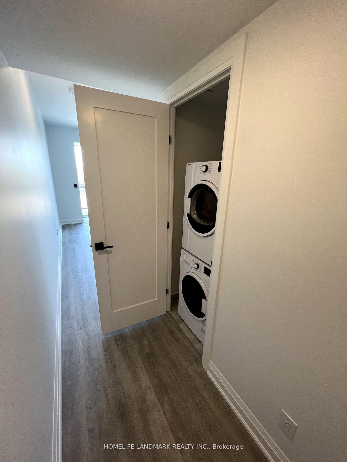 2369 Danforth Avenue, Unit 508 thumbnail 15