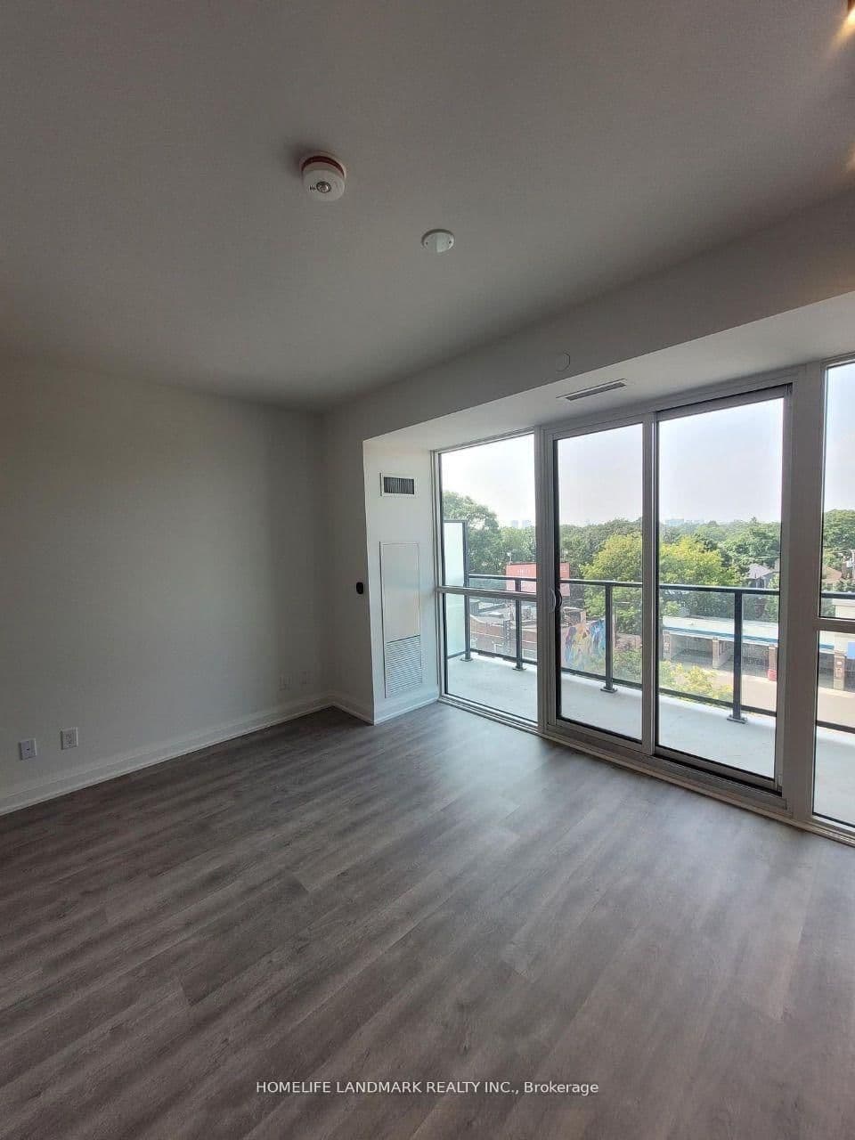 2369 Danforth Avenue, Unit 508 thumbnail 3
