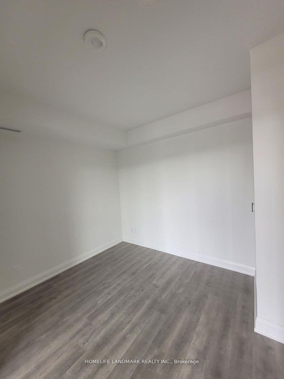 2369 Danforth Avenue, Unit 508 thumbnail 4