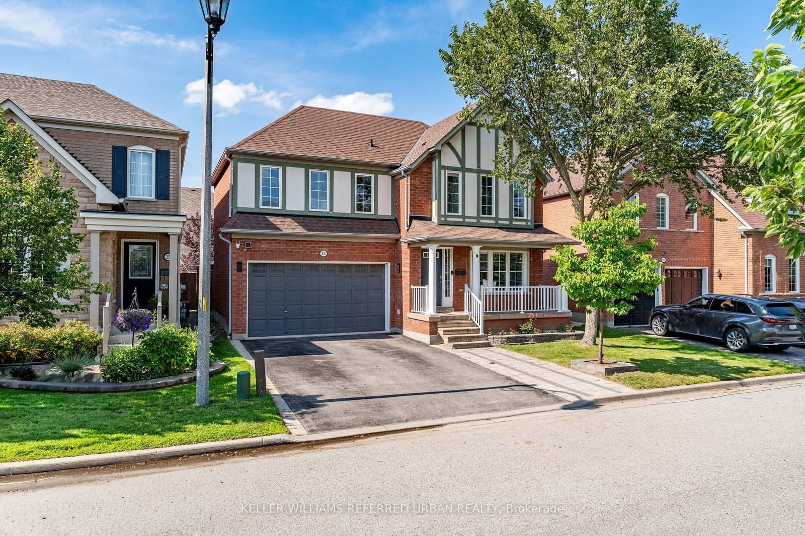 24 Bradbury Crescent thumbnail 2