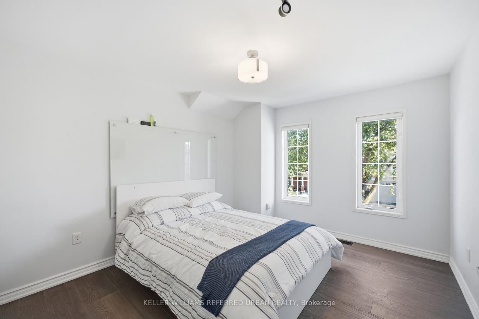 24 Bradbury Crescent thumbnail 32