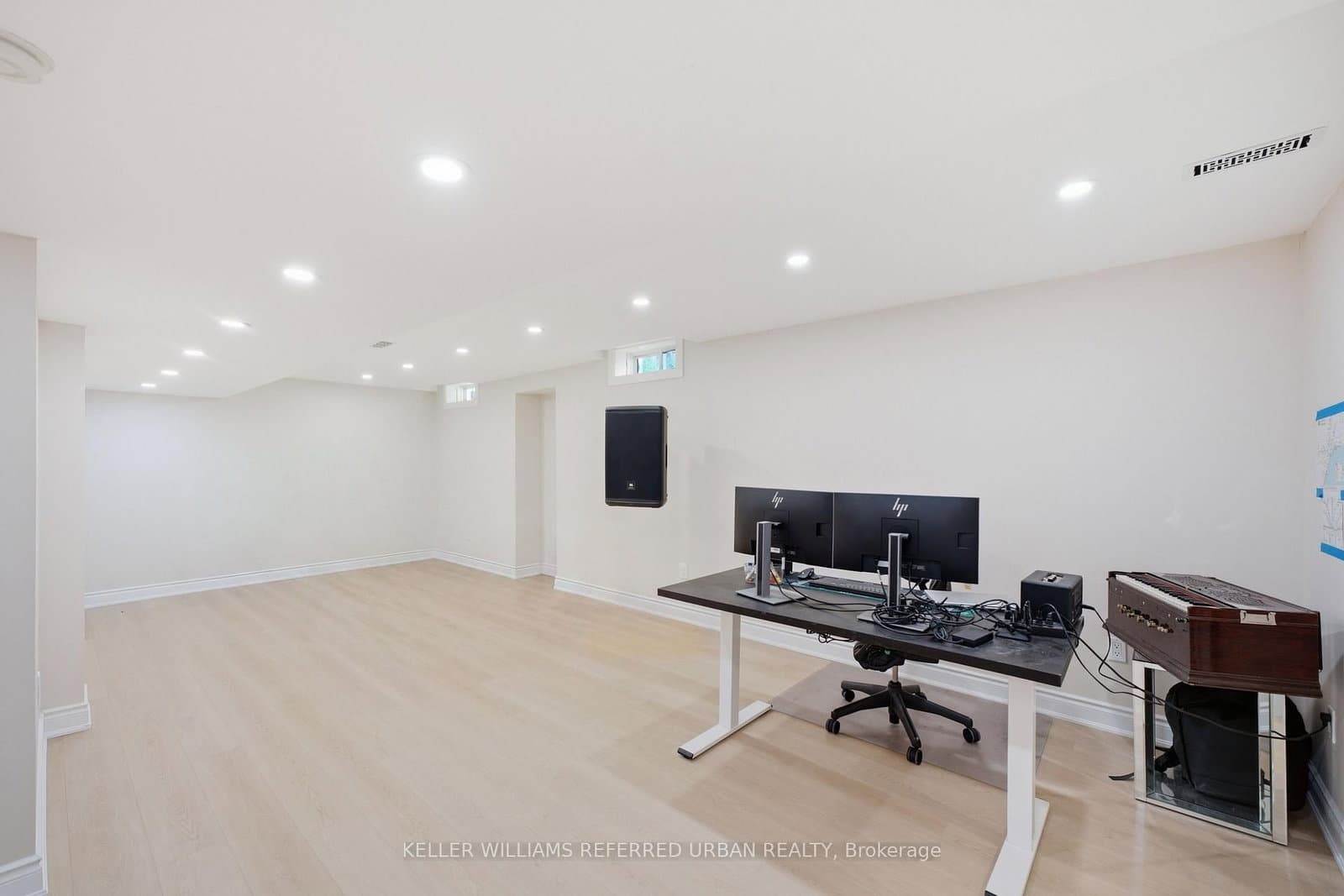 24 Bradbury Crescent thumbnail 37