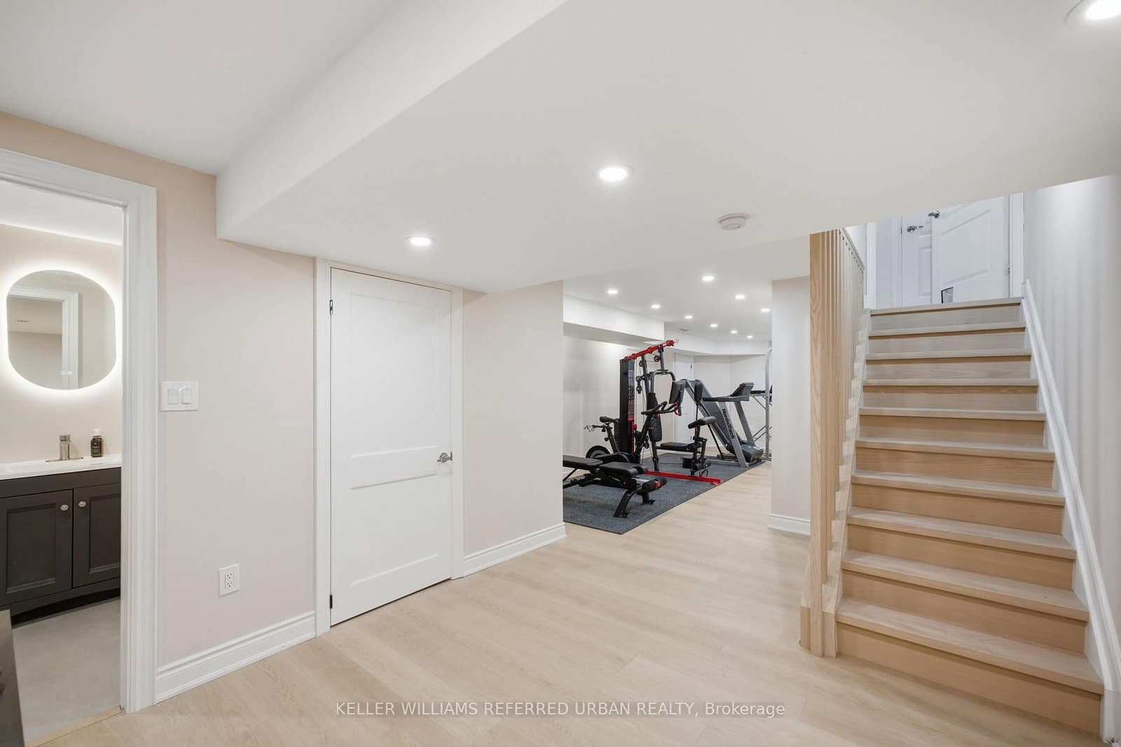 24 Bradbury Crescent thumbnail 44