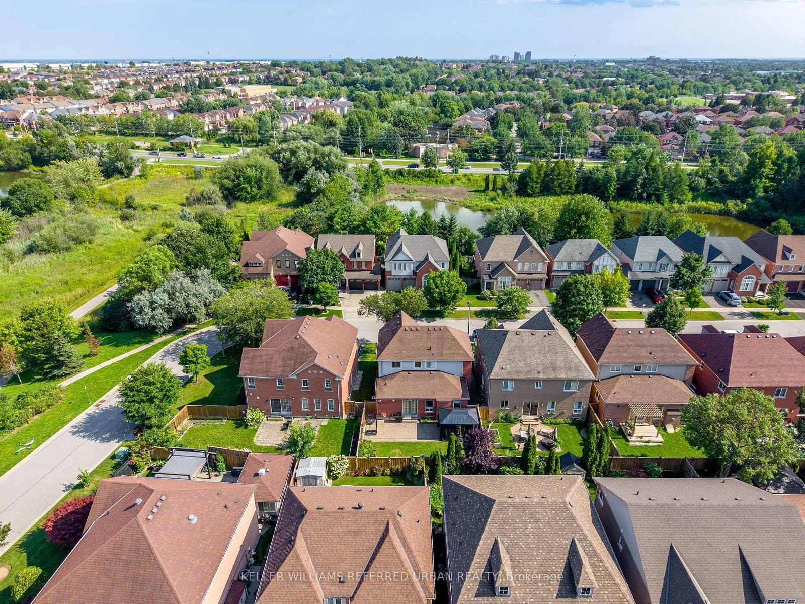 24 Bradbury Crescent thumbnail 49
