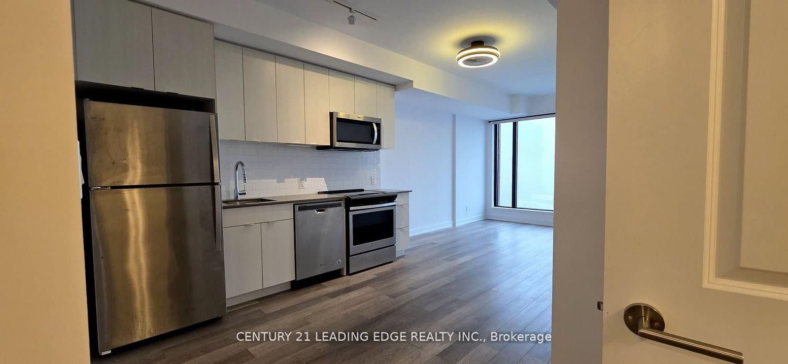 2799 Kingston Road, Unit 610 thumbnail 4