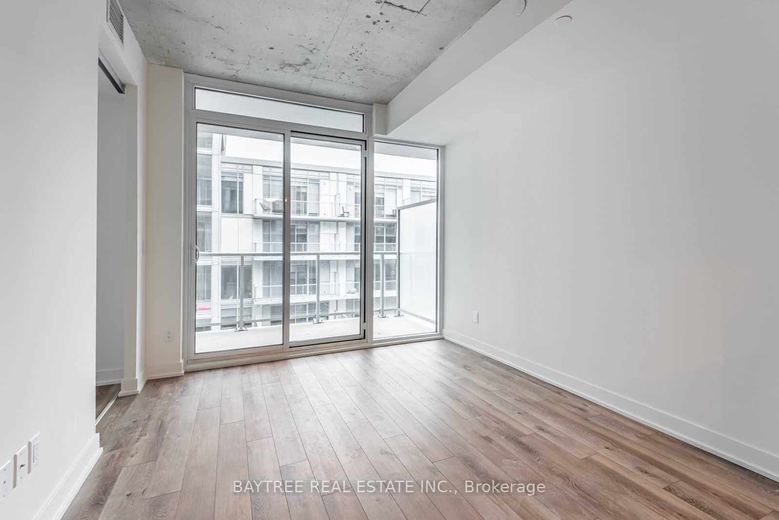 30 Baseball Place, Unit 914 thumbnail 6