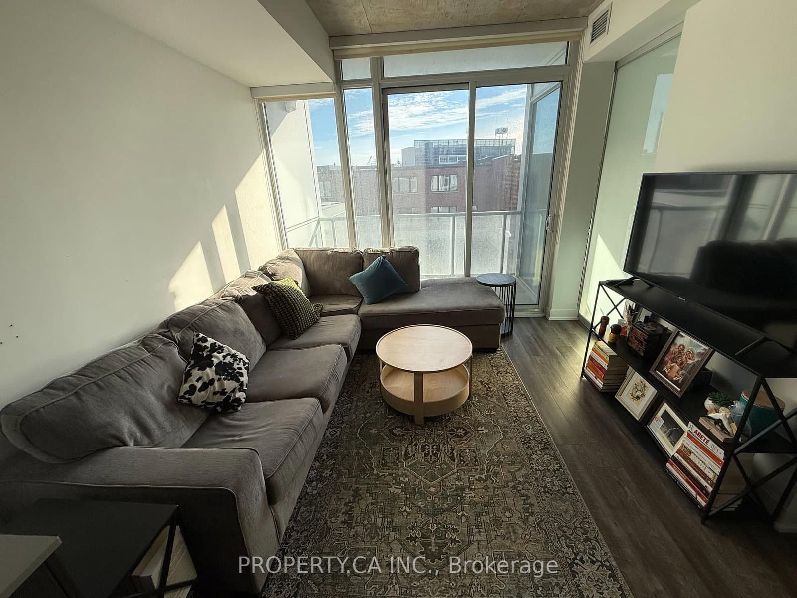 25 Baseball Place, Unit 206 thumbnail 3