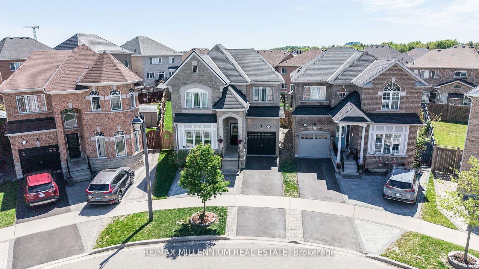 19 Bellotti Crescent thumbnail 2