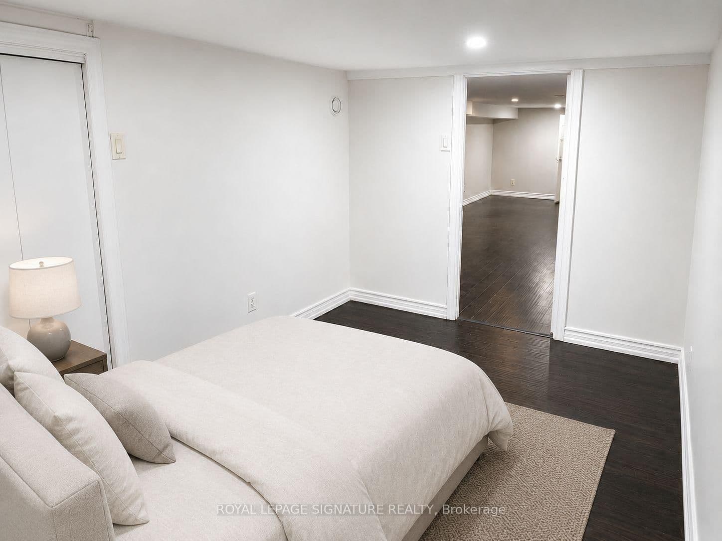 916 Woodbine Avenue thumbnail 16