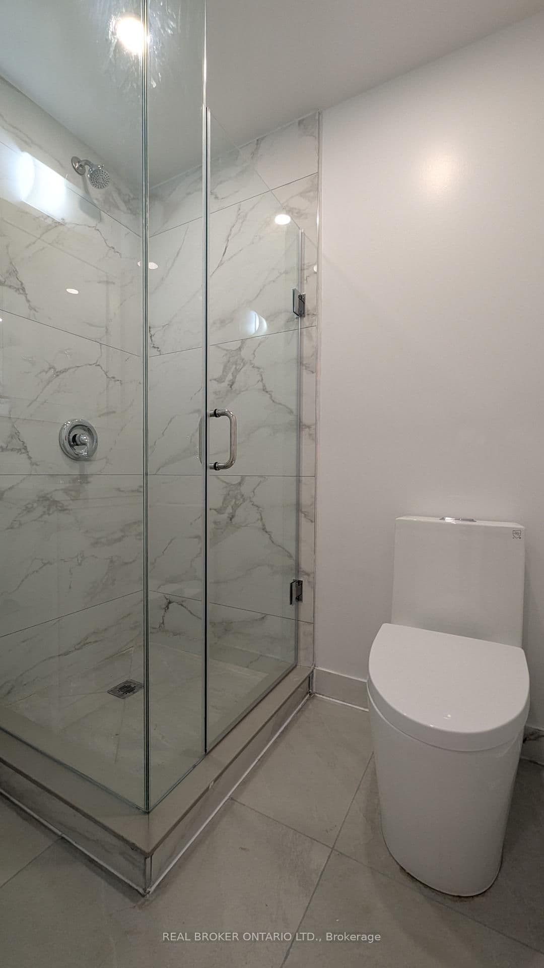 1150 Woodbine Avenue, Unit Unit #3 thumbnail 8