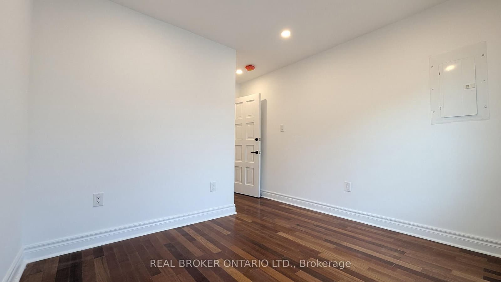 1150 Woodbine Avenue, Unit Unit #3 thumbnail 9
