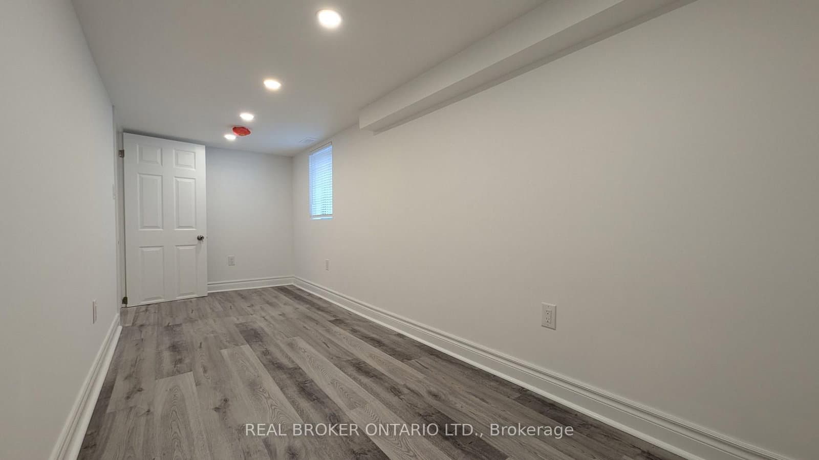 1150 Woodbine Avenue, Unit Unit #4 thumbnail 4