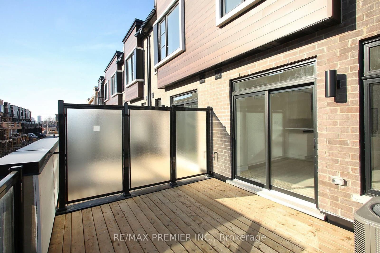 128 Brockley Drive thumbnail 3