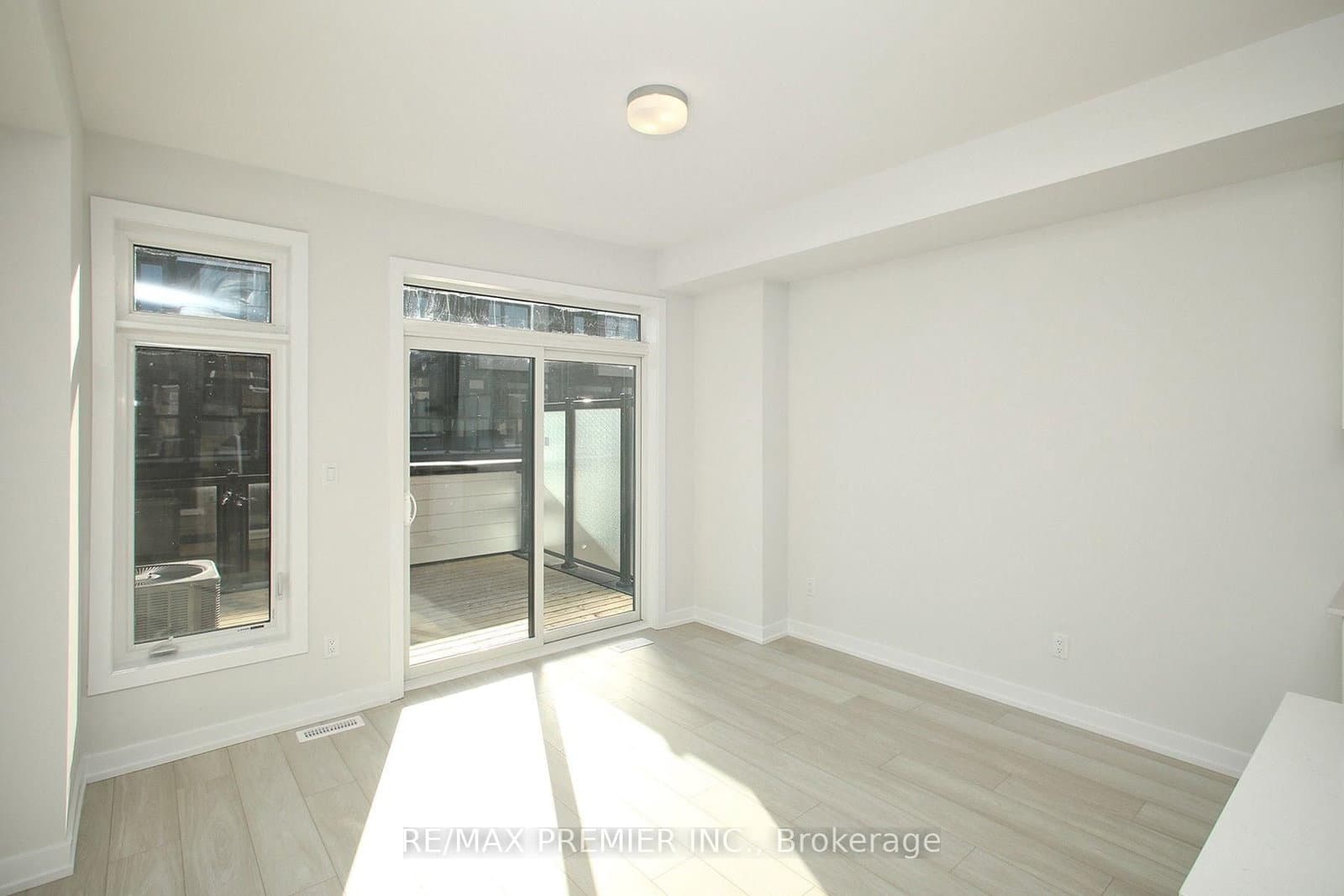 128 Brockley Drive thumbnail 8