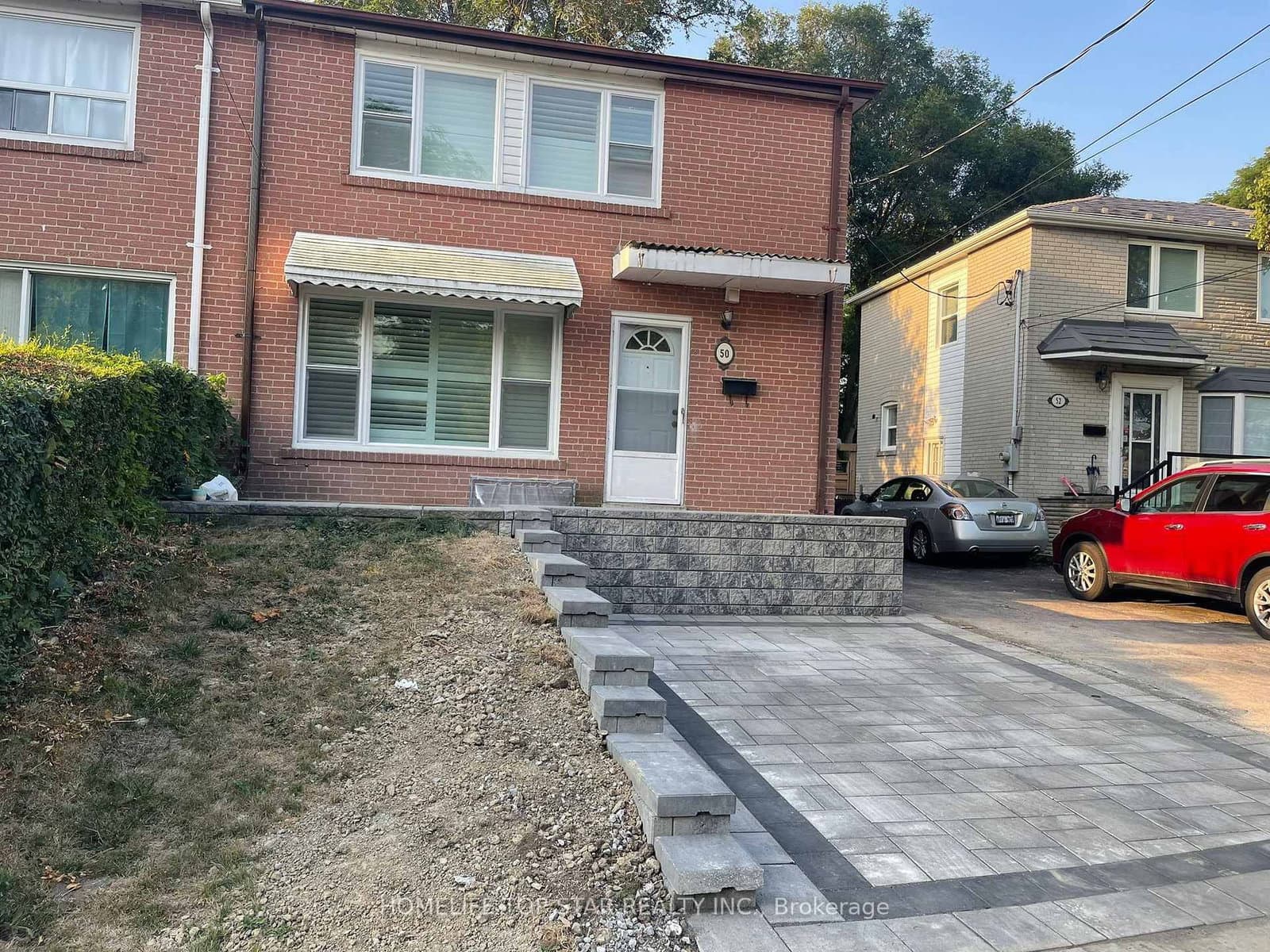 50 Chestnut Crescent - Image 1
