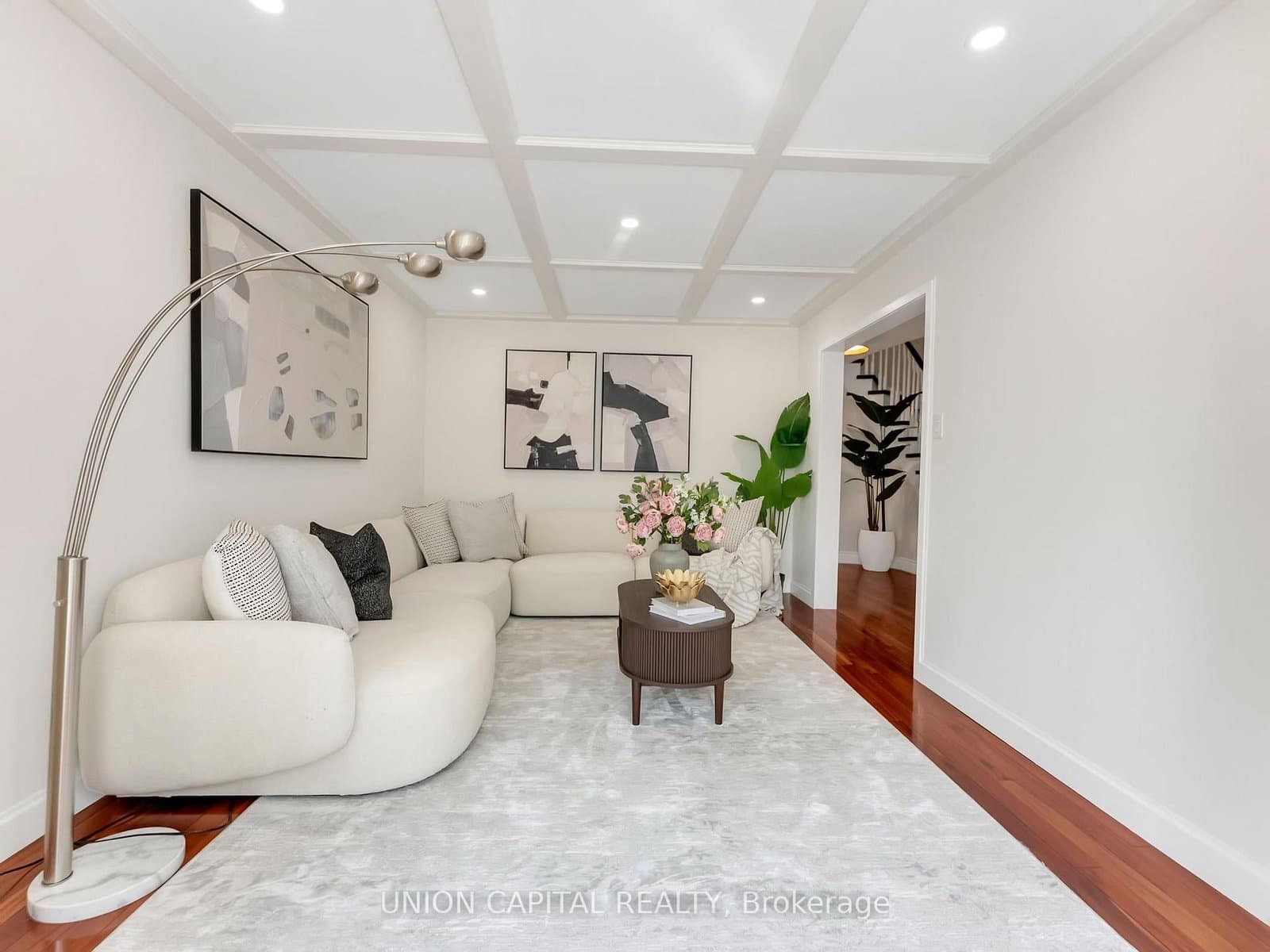 772 Pebble Court thumbnail 7