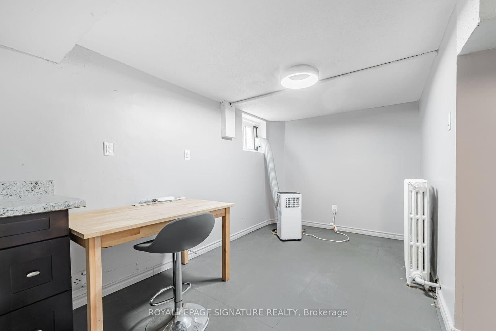 2935 St Clair Avenue E thumbnail 22