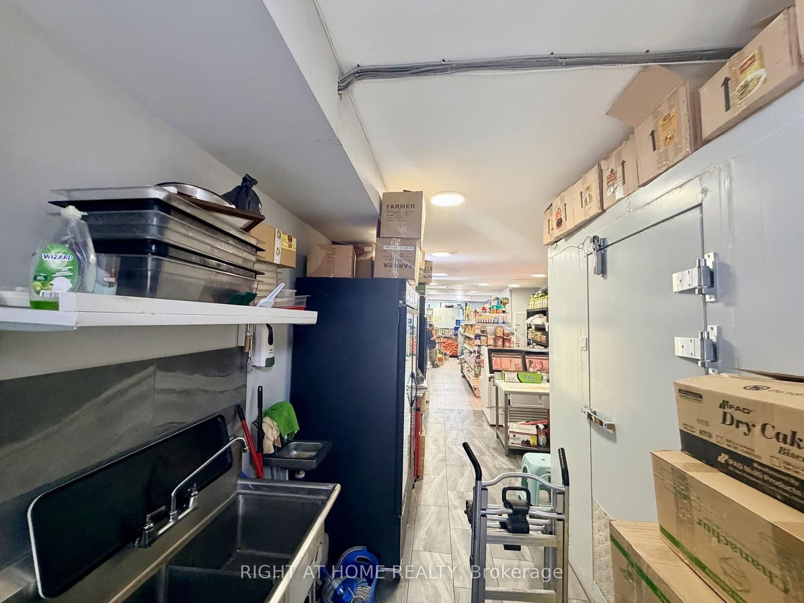 3468 Danforth Avenue thumbnail 16