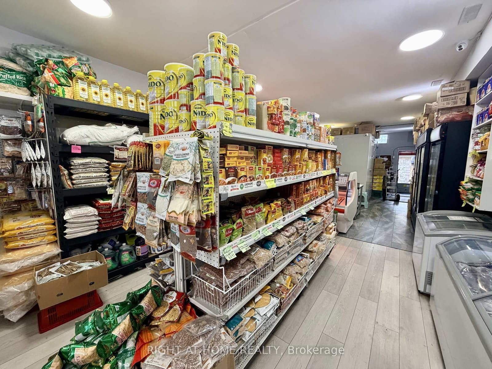 3468 Danforth Avenue thumbnail 28