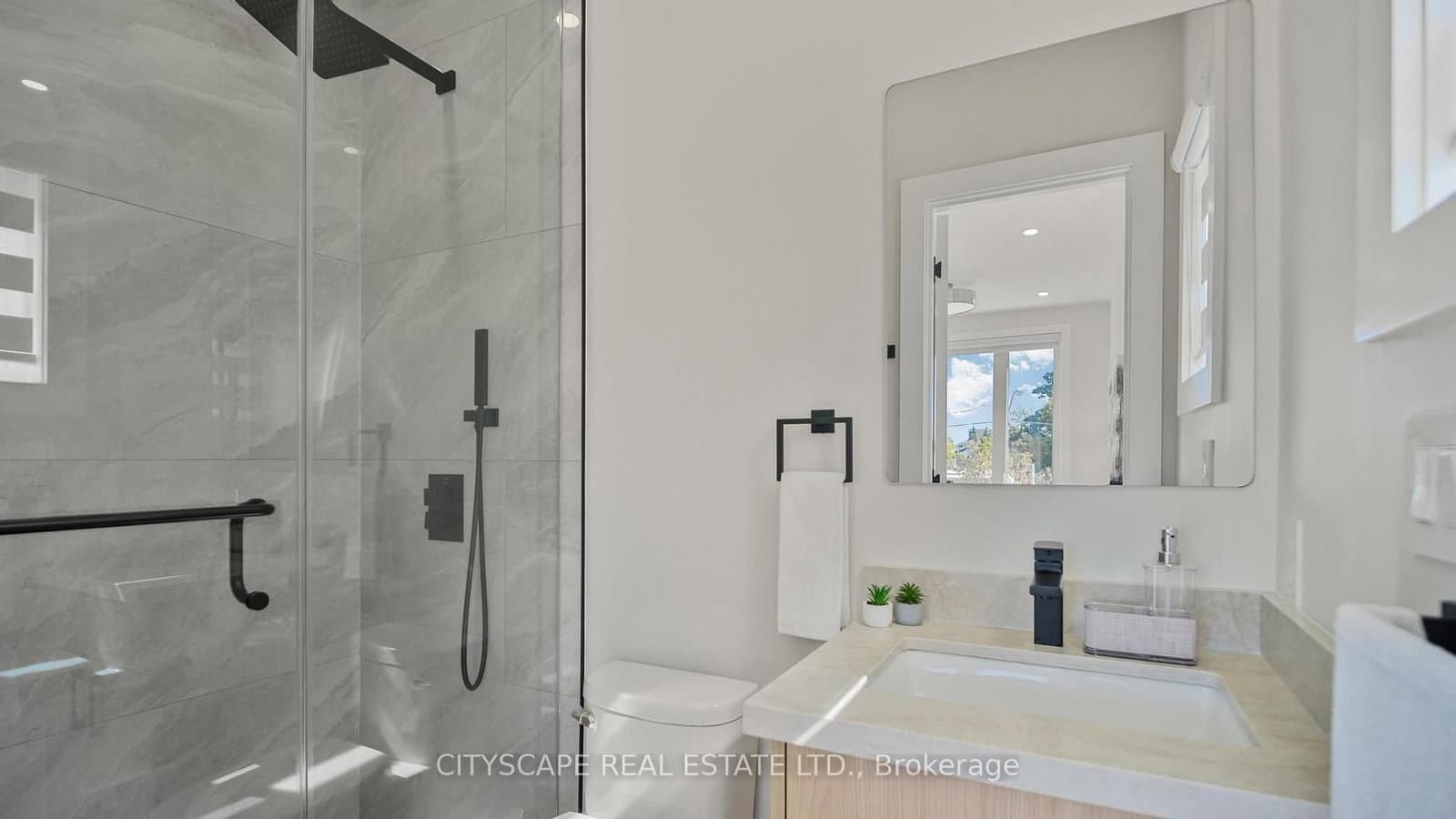39 Kenworthy Avenue thumbnail 37