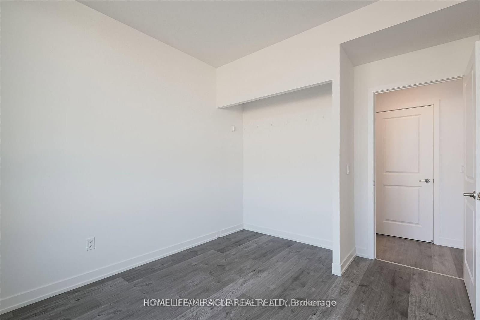 1010 Dundas Street E, Unit 220 thumbnail 12