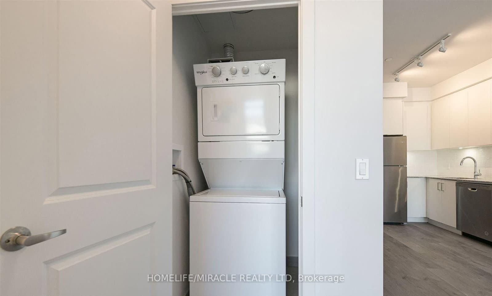 1010 Dundas Street E, Unit 220 thumbnail 13