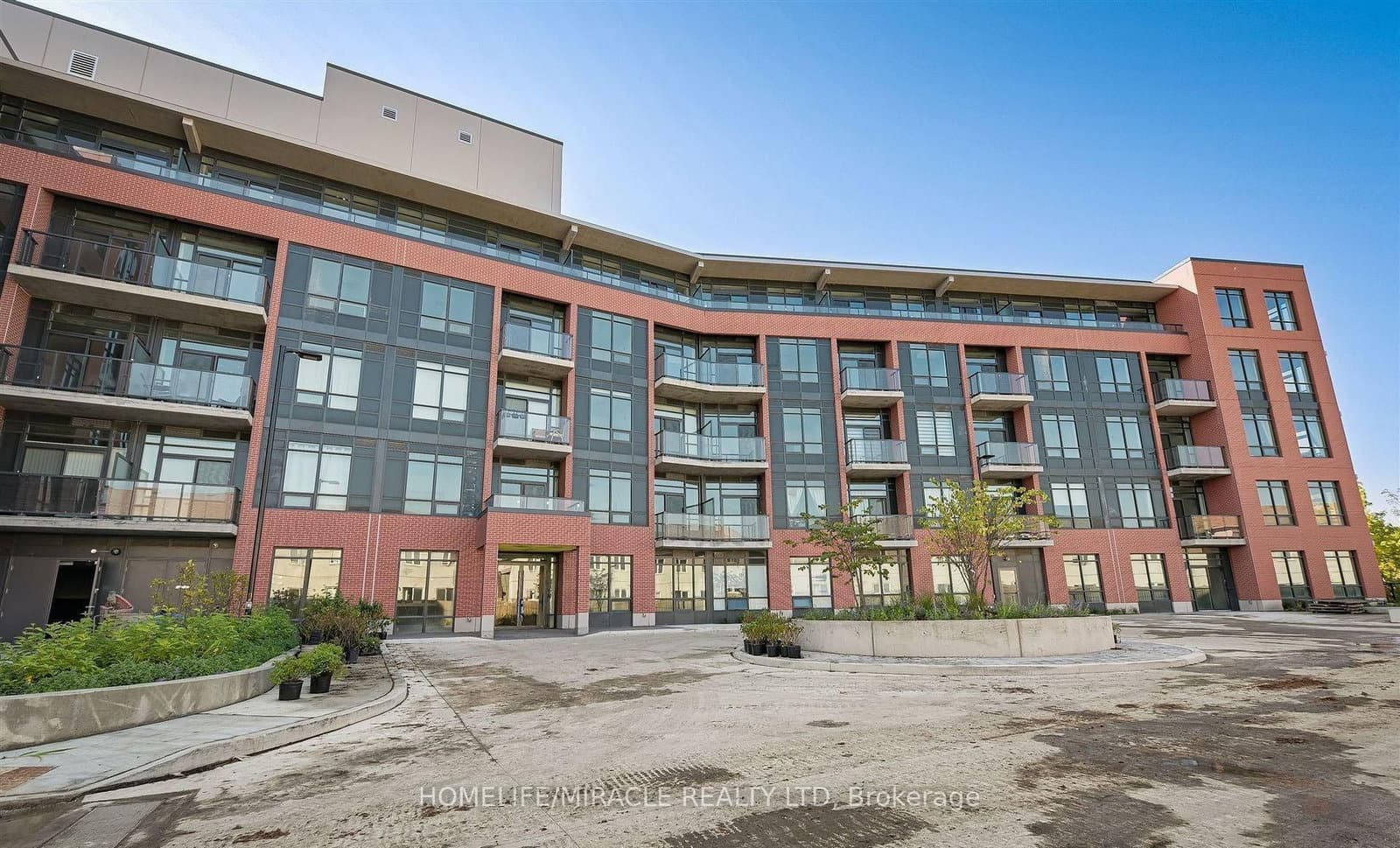 1010 Dundas Street E, Unit 220 thumbnail 2
