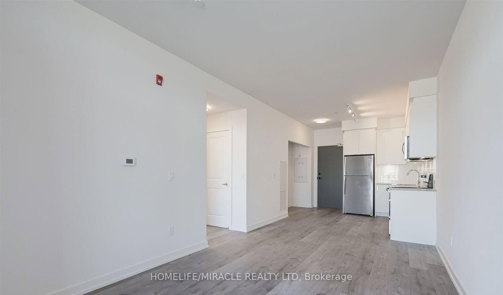 1010 Dundas Street E, Unit 220 thumbnail 5