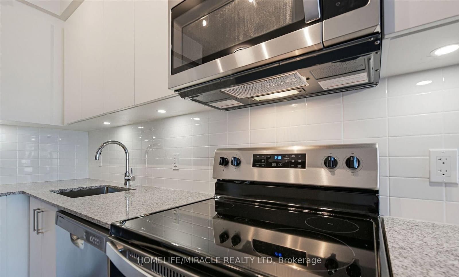 1010 Dundas Street E, Unit 220 thumbnail 6