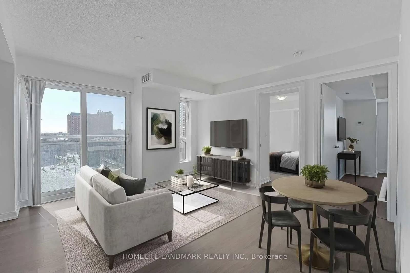 255 Village Green Square, Unit 503 thumbnail 2
