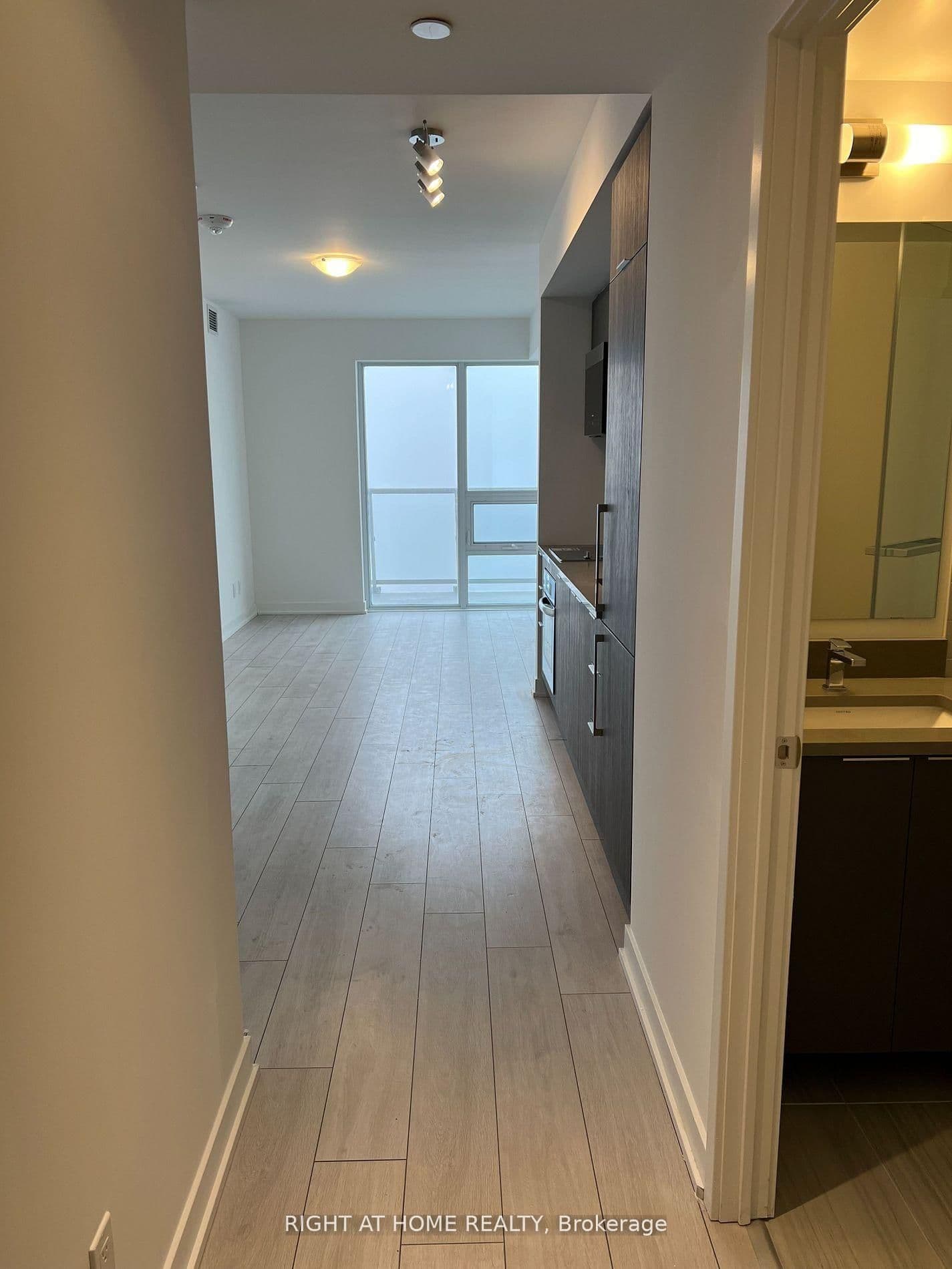 2033 Kennedy Road, Unit 3105 thumbnail 10