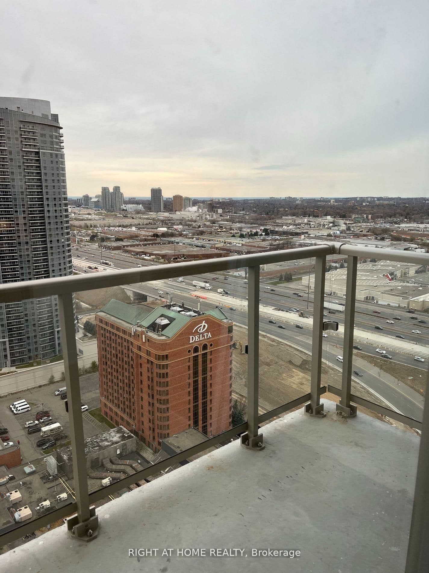 2033 Kennedy Road, Unit 3105 thumbnail 4