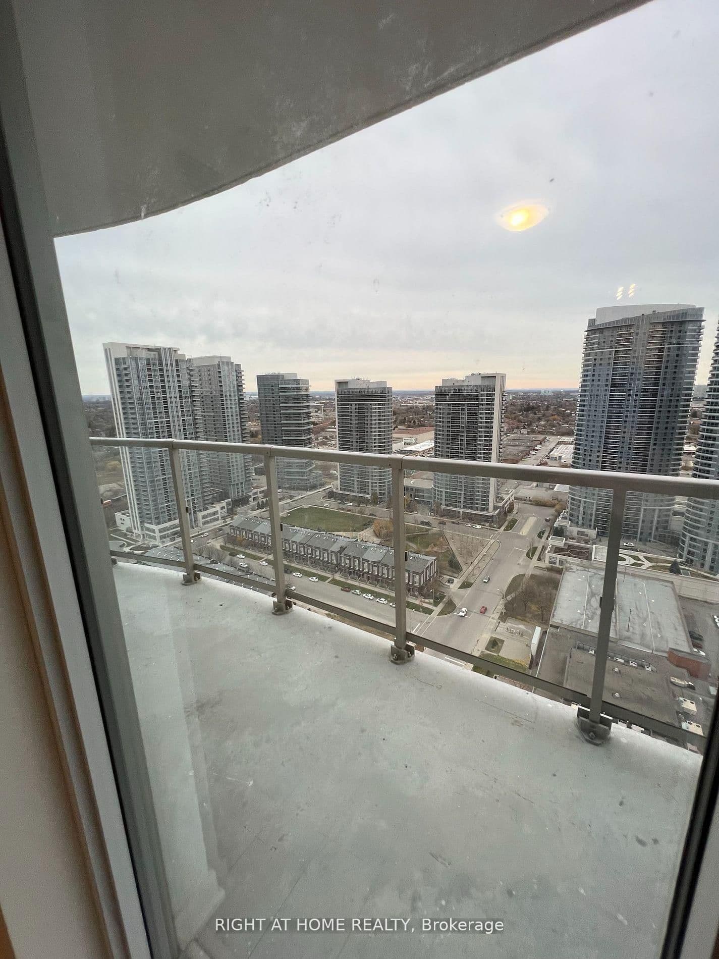 2033 Kennedy Road, Unit 3105 thumbnail 5