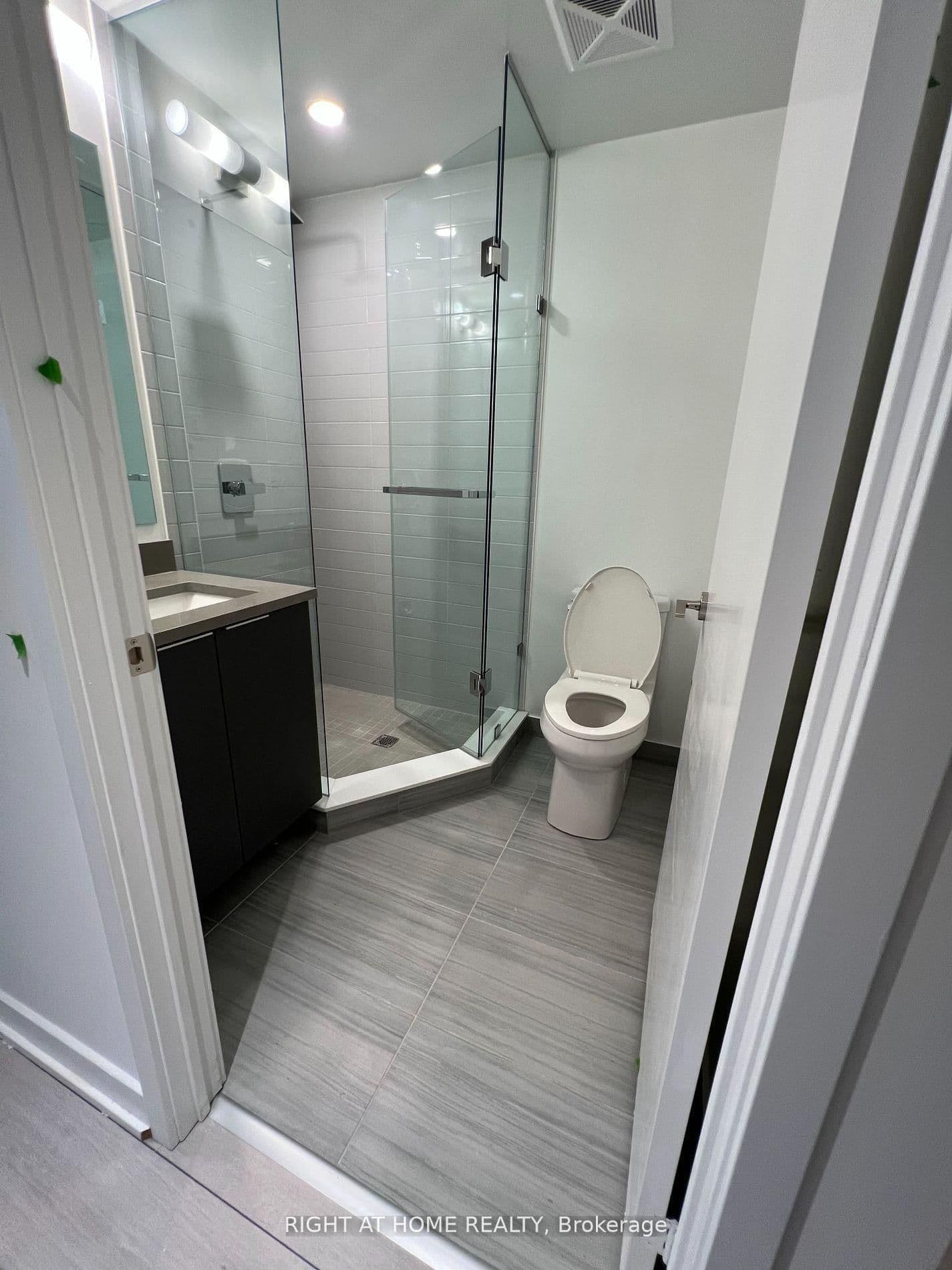 2033 Kennedy Road, Unit 3105 thumbnail 8