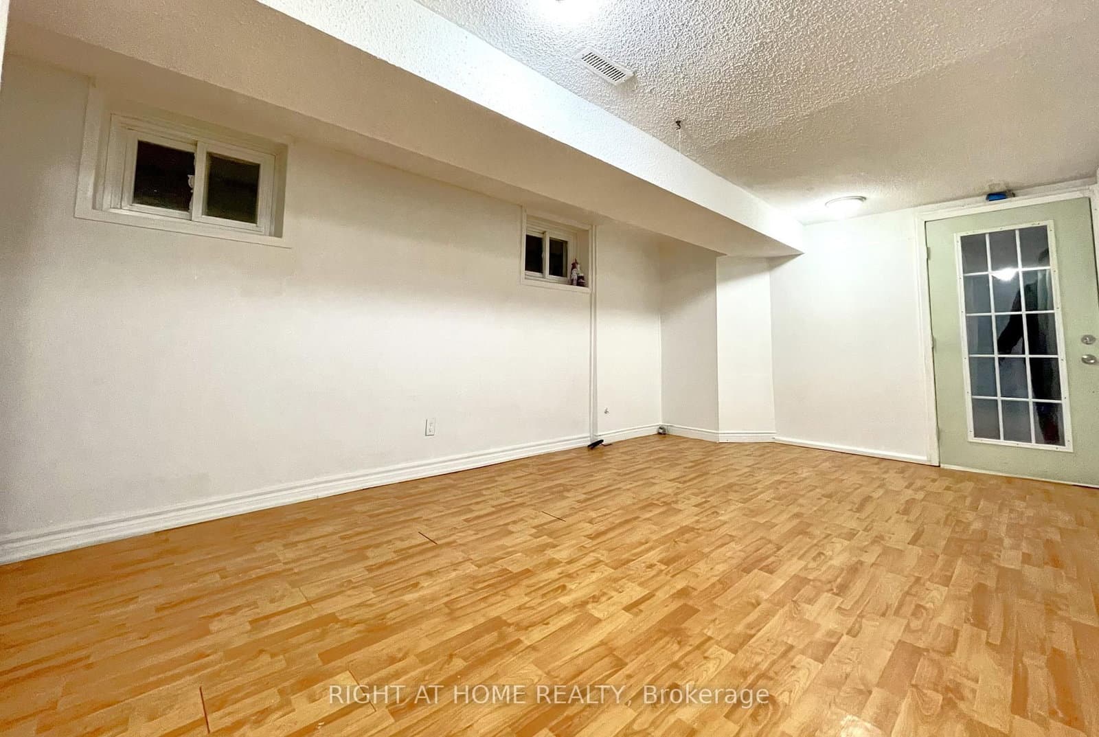 108 Littleleaf Drive, Unit B thumbnail 4