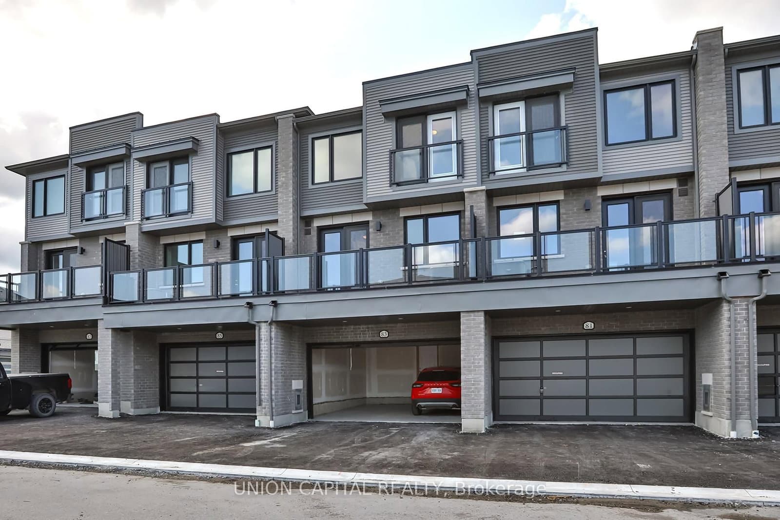 83 Sorbara Way thumbnail 47