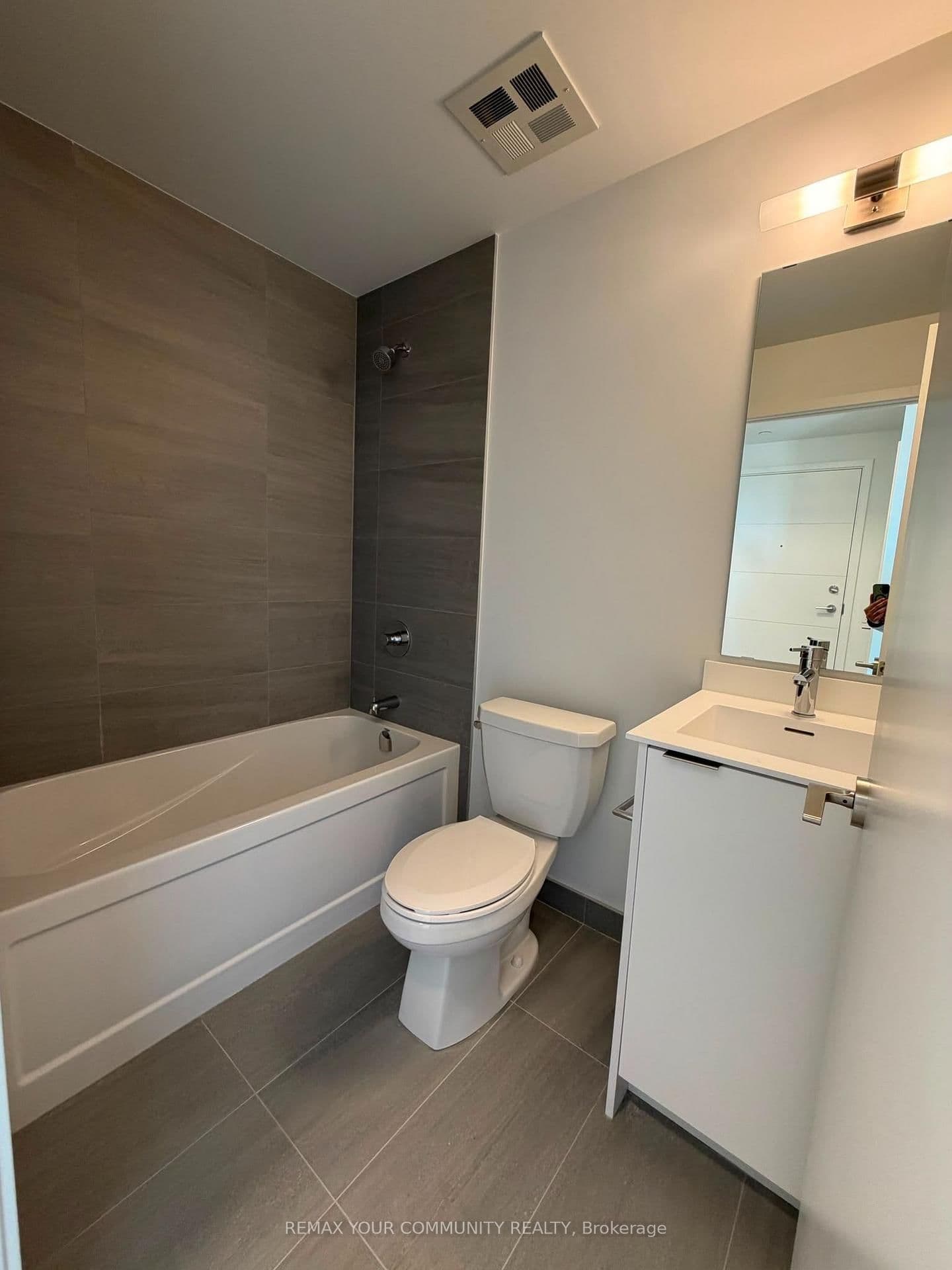 20 Deans Drive, Unit 707 thumbnail 8