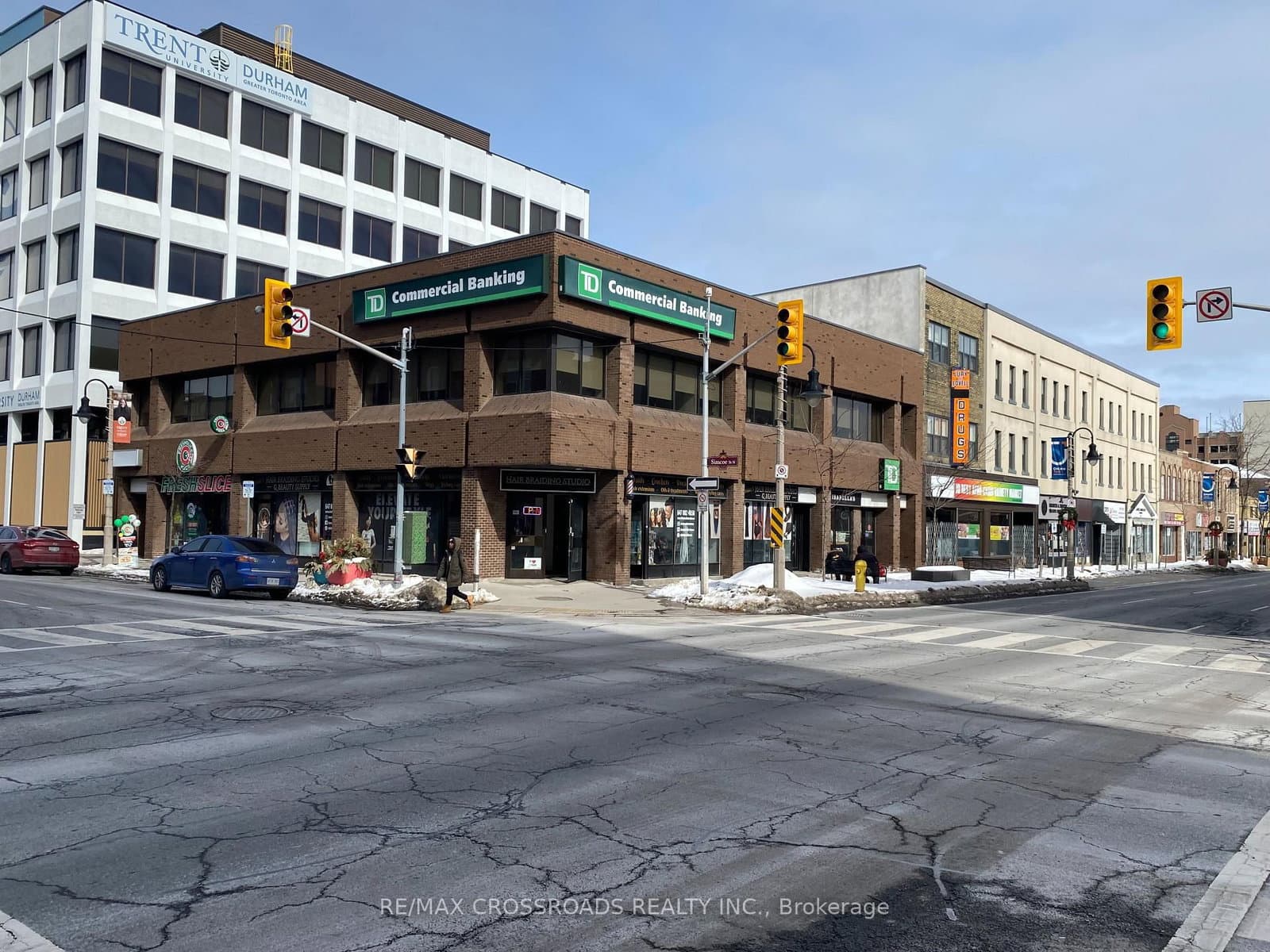 5 Simcoe Street S thumbnail 2