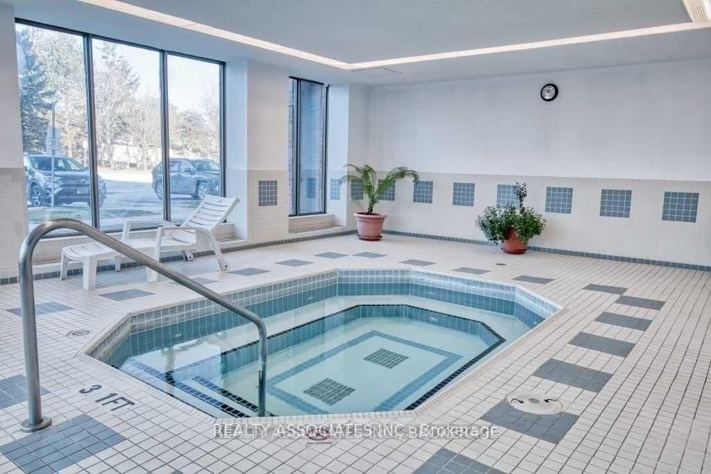 30 Thunder Grove, Unit 1711 thumbnail 5